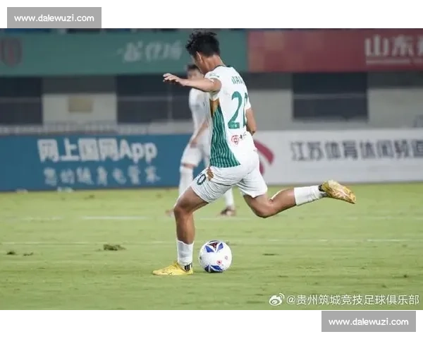 崔跃强执法中乙补赛 贵州筑城竞技 2-1 擒武汉三镇 B 队