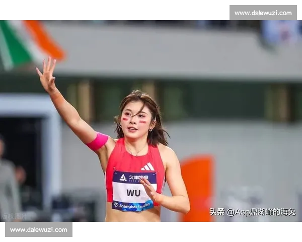 颜值实力双冠！吴艳妮狂飙 12 秒 96 创亚洲最佳